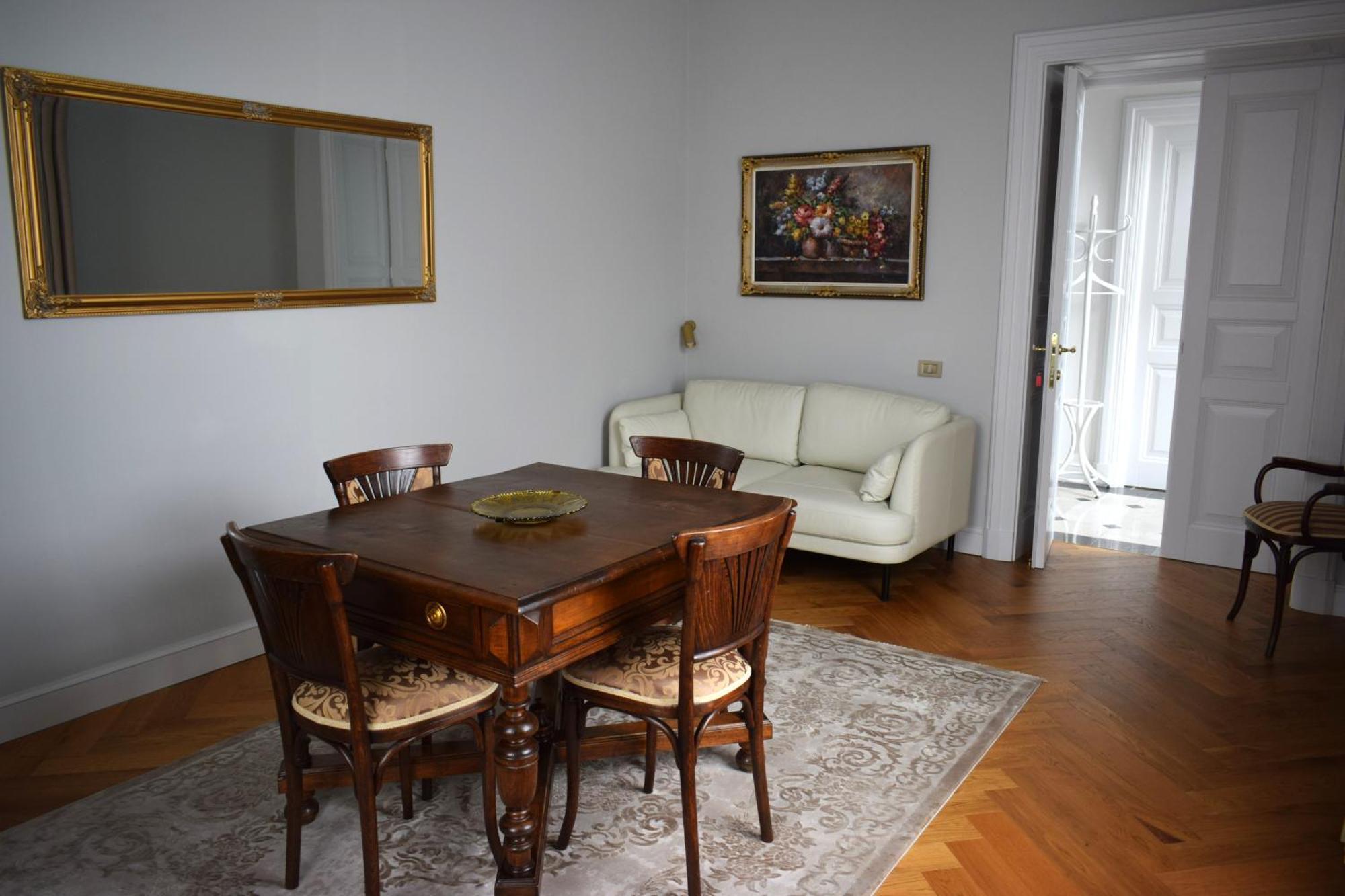Augsburg Apart Piatra Neamt Exterior photo